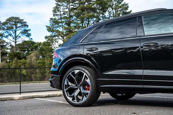 2022 Audi RS Q8 TFSI F1