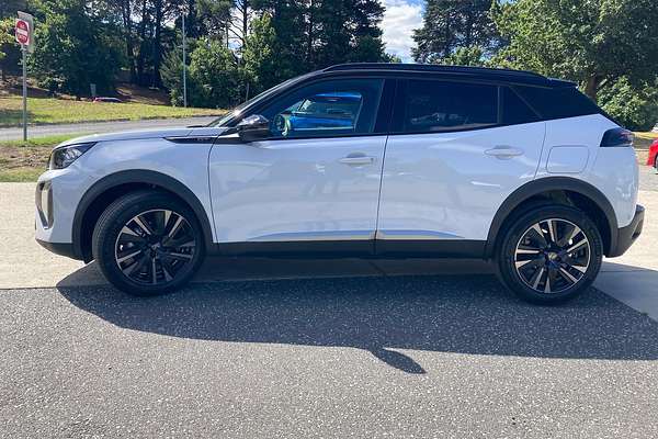 2025 Peugeot 2008 GT Hybrid P24
