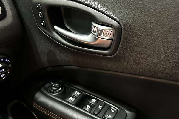2017 Jeep Compass Limited M6
