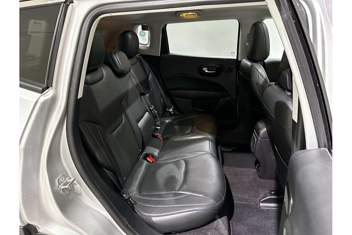 2017 Jeep Compass Limited M6