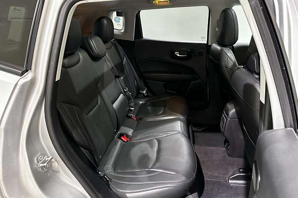 2017 Jeep Compass Limited M6
