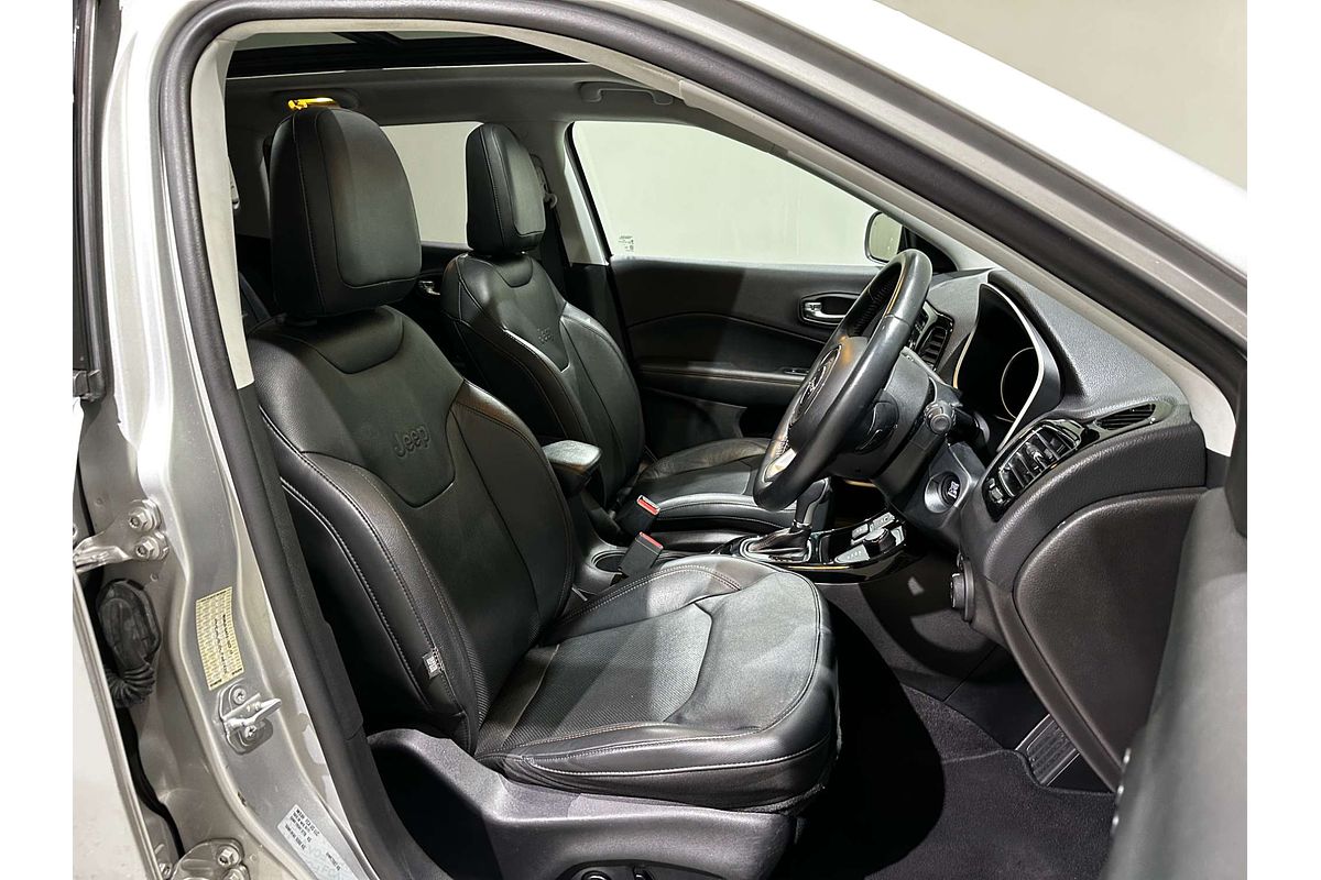 2017 Jeep Compass Limited M6