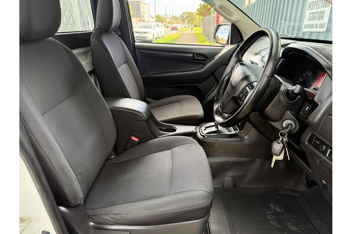 2016 Isuzu D-MAX SX High Ride Rear Wheel Drive