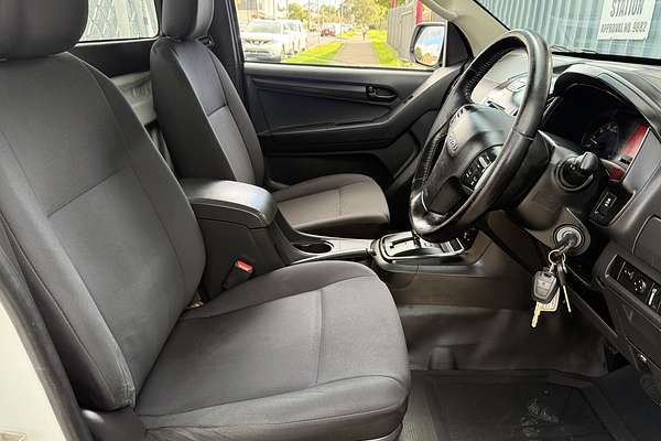 2016 Isuzu D-MAX SX High Ride Rear Wheel Drive
