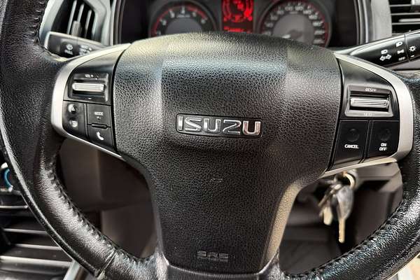 2016 Isuzu D-MAX SX High Ride Rear Wheel Drive