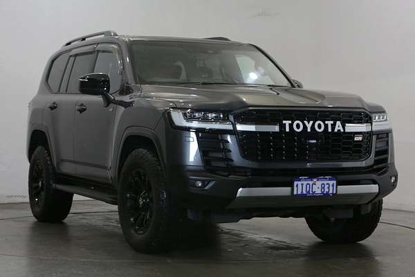 2023 Toyota Landcruiser GR Sport FJA300R