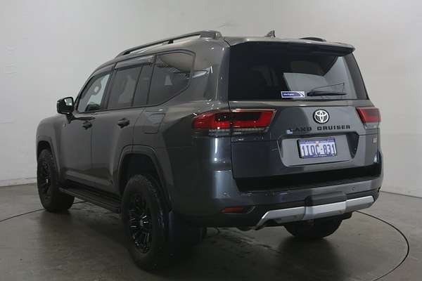 2023 Toyota Landcruiser GR Sport FJA300R