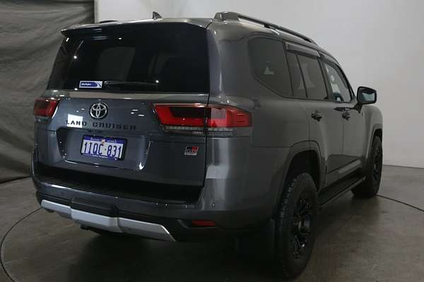 2023 Toyota Landcruiser GR Sport FJA300R
