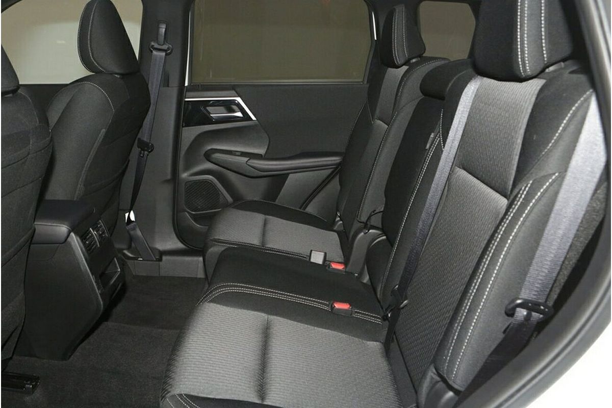 2024 Mitsubishi Outlander LS ZM