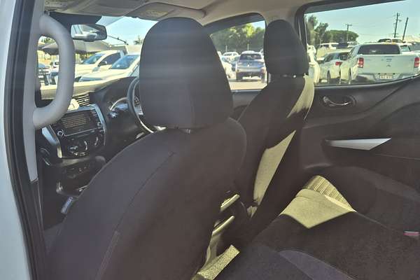 2023 Nissan Navara ST D23 4X4