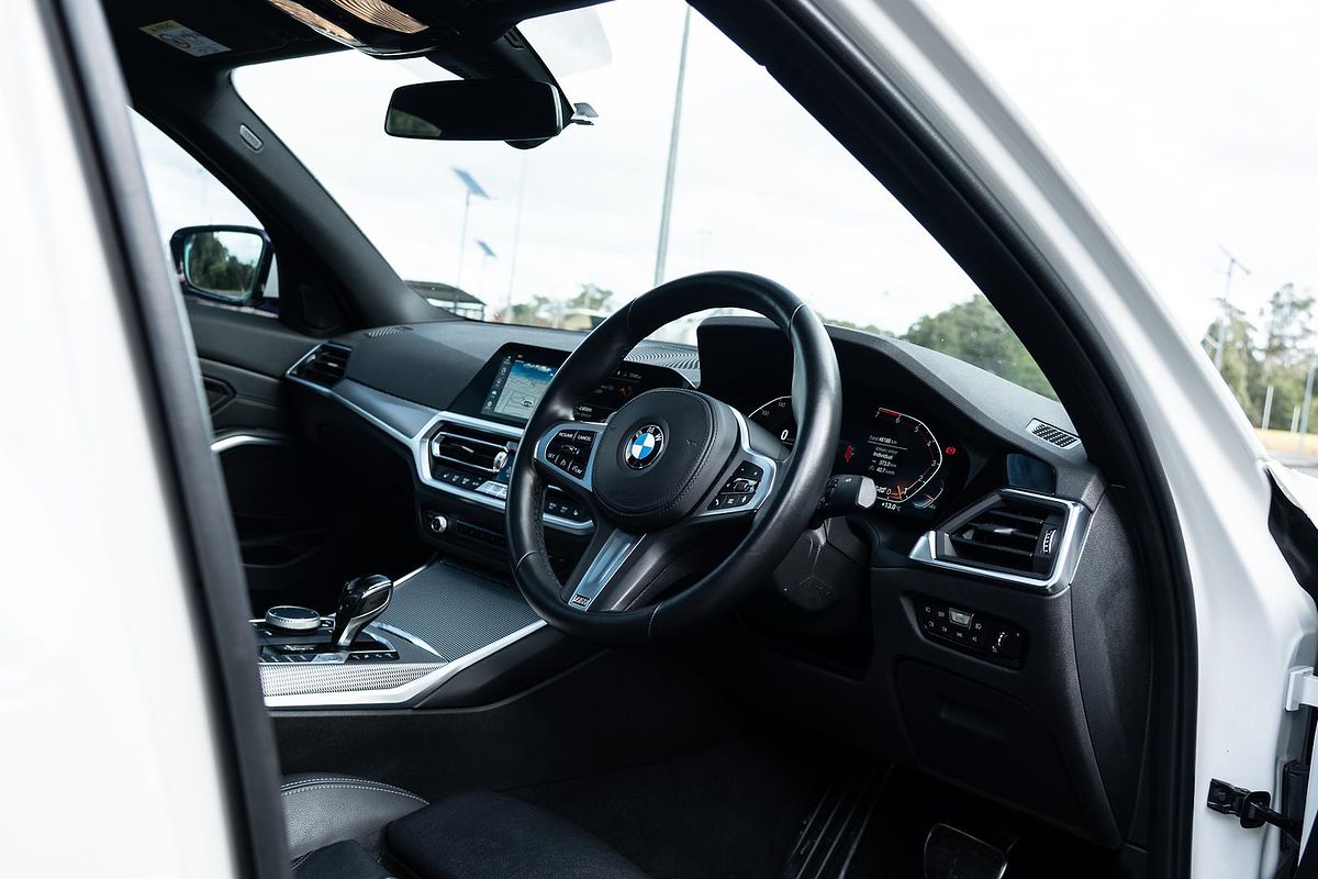 2021 BMW 3 Series 330i M Sport G20