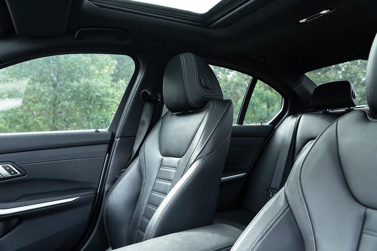 2021 BMW 3 Series 330i M Sport G20