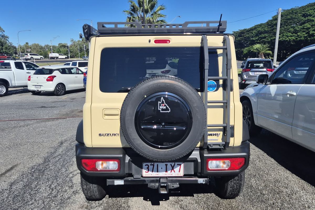 2022 Suzuki Jimny GLX GJ