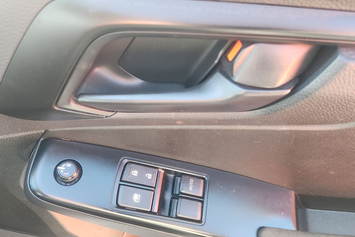 2023 Isuzu D-MAX SX High Ride Rear Wheel Drive