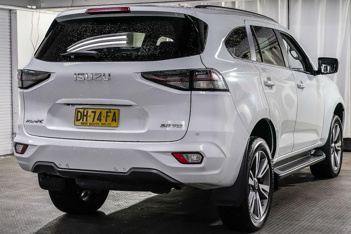 2023 Isuzu MU-X LS-T