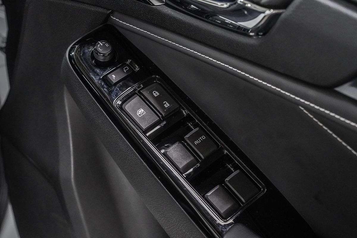 2023 Isuzu MU-X LS-T