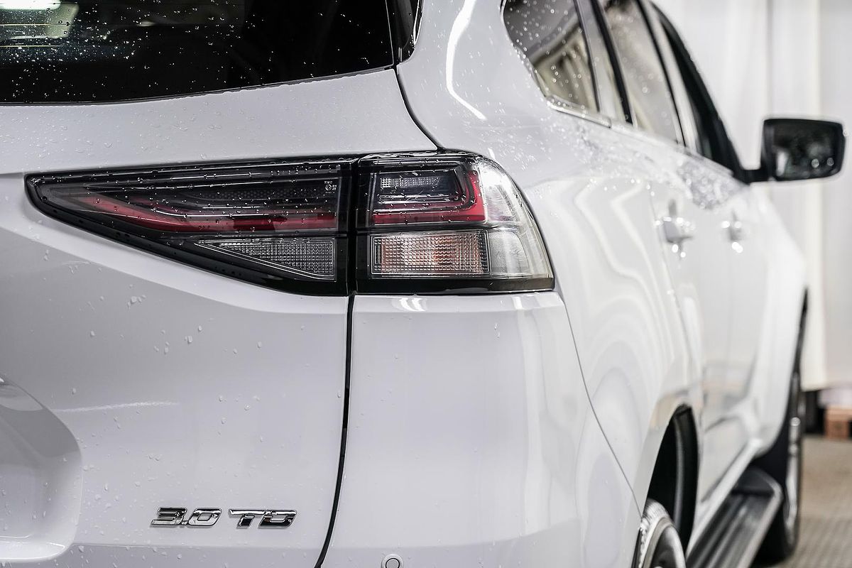 2023 Isuzu MU-X LS-T