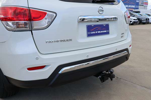 2015 Nissan Pathfinder ST R52