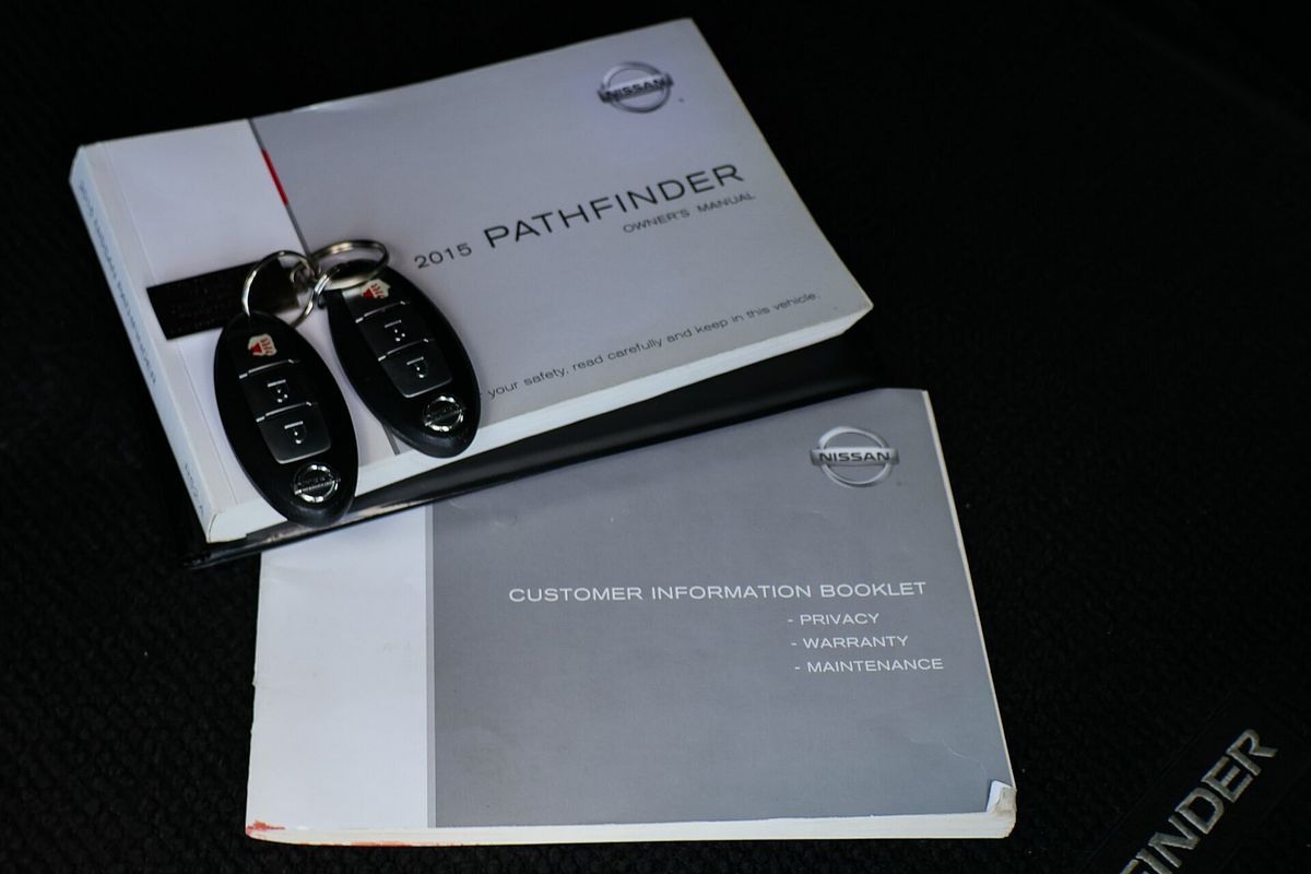 2015 Nissan Pathfinder ST R52