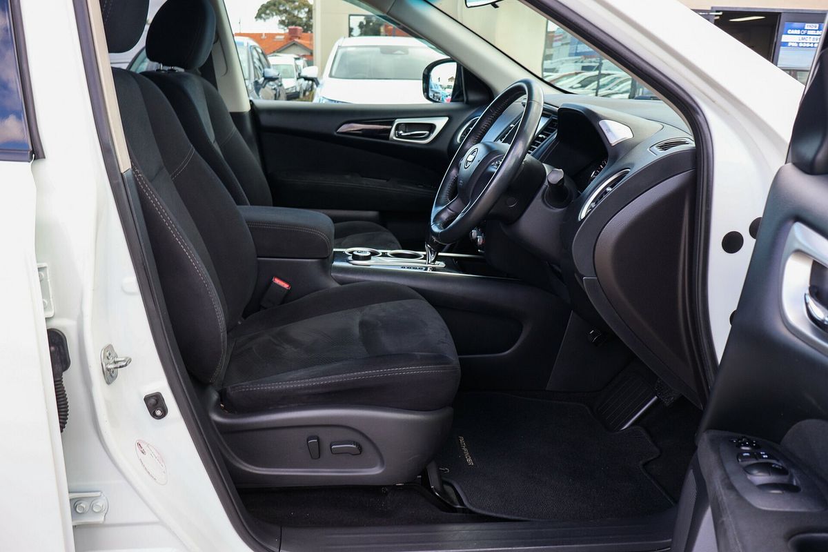 2015 Nissan Pathfinder ST R52