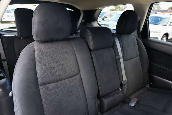 2015 Nissan Pathfinder ST R52