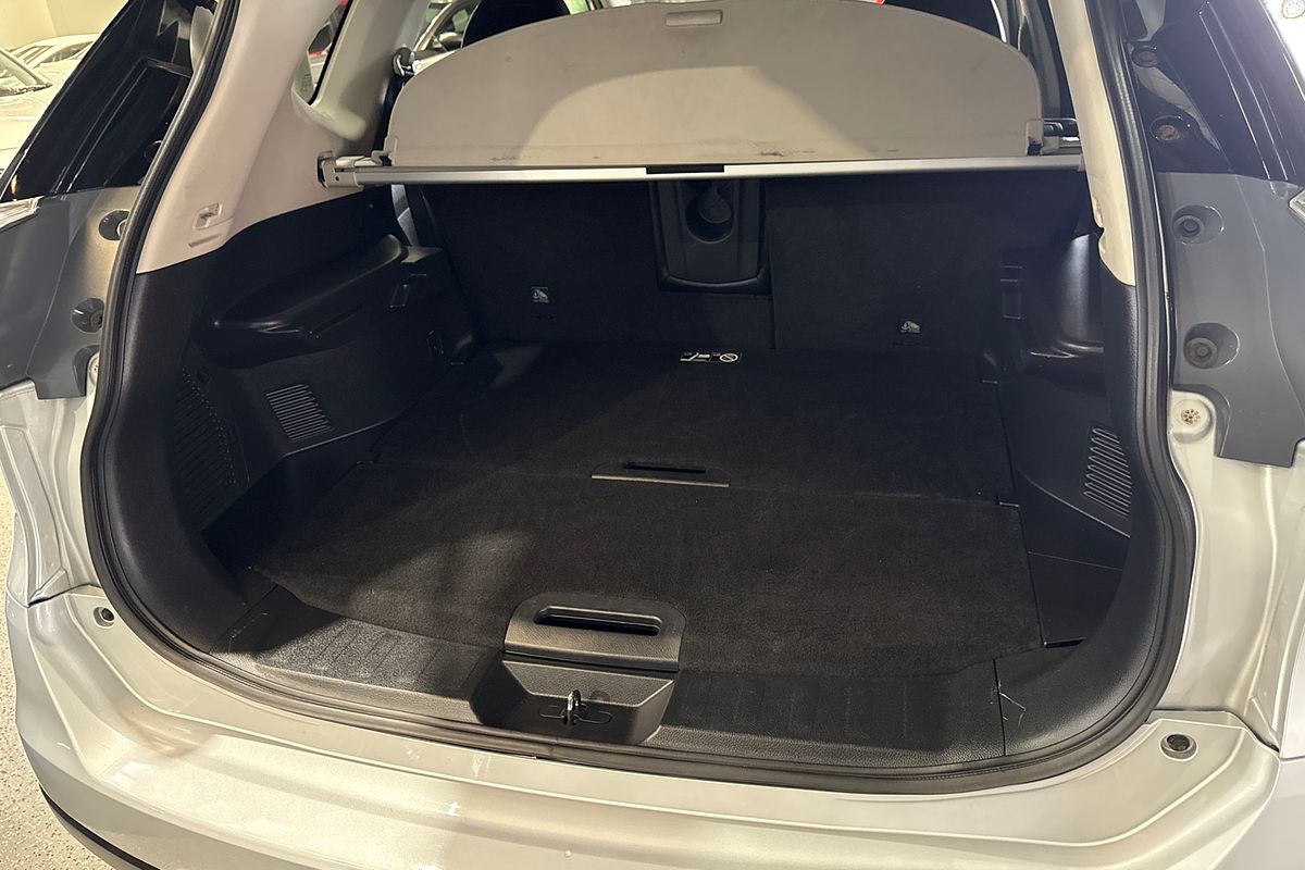 2014 Nissan X-TRAIL ST-L T32
