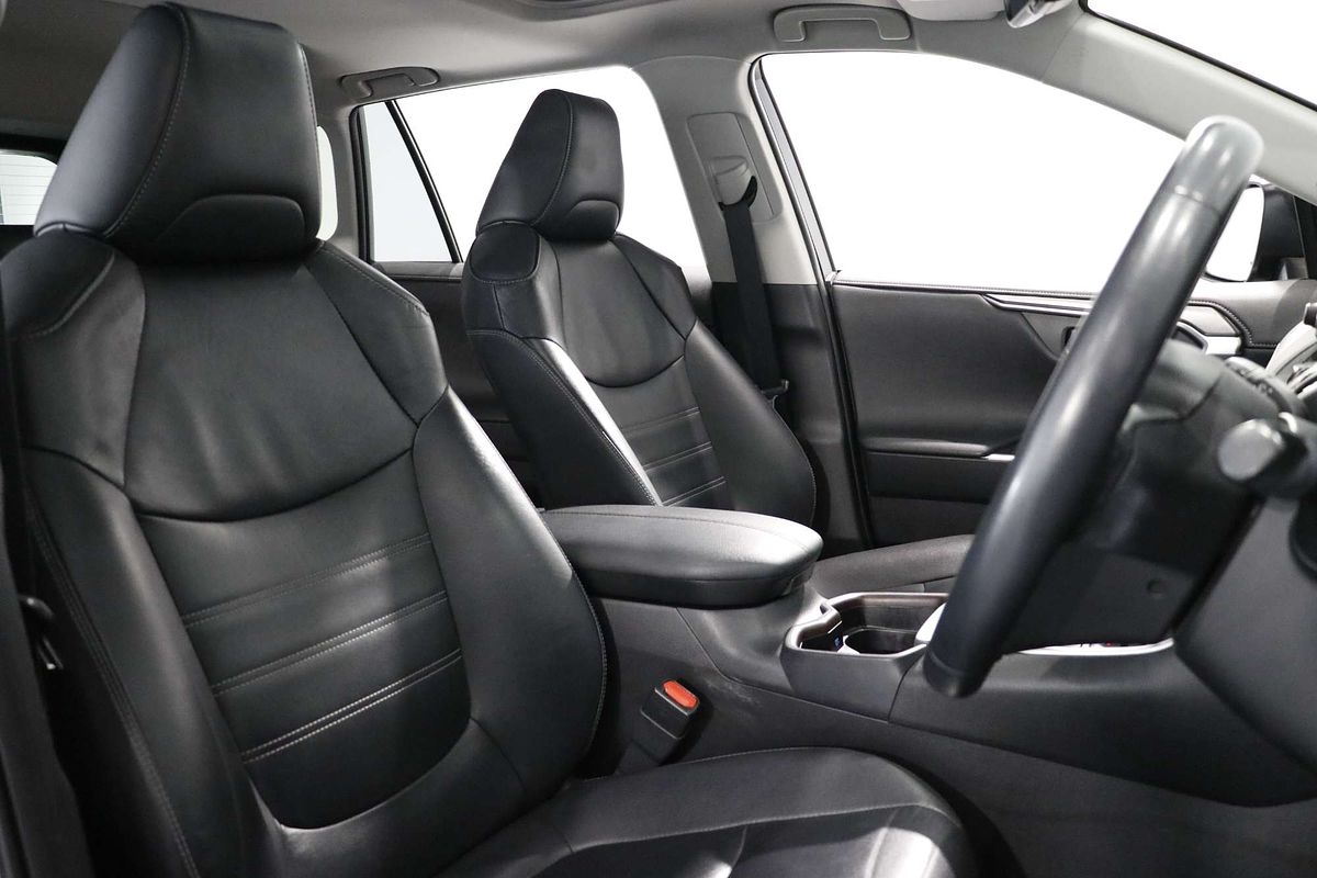 2019 Toyota RAV4 Cruiser AXAH54R