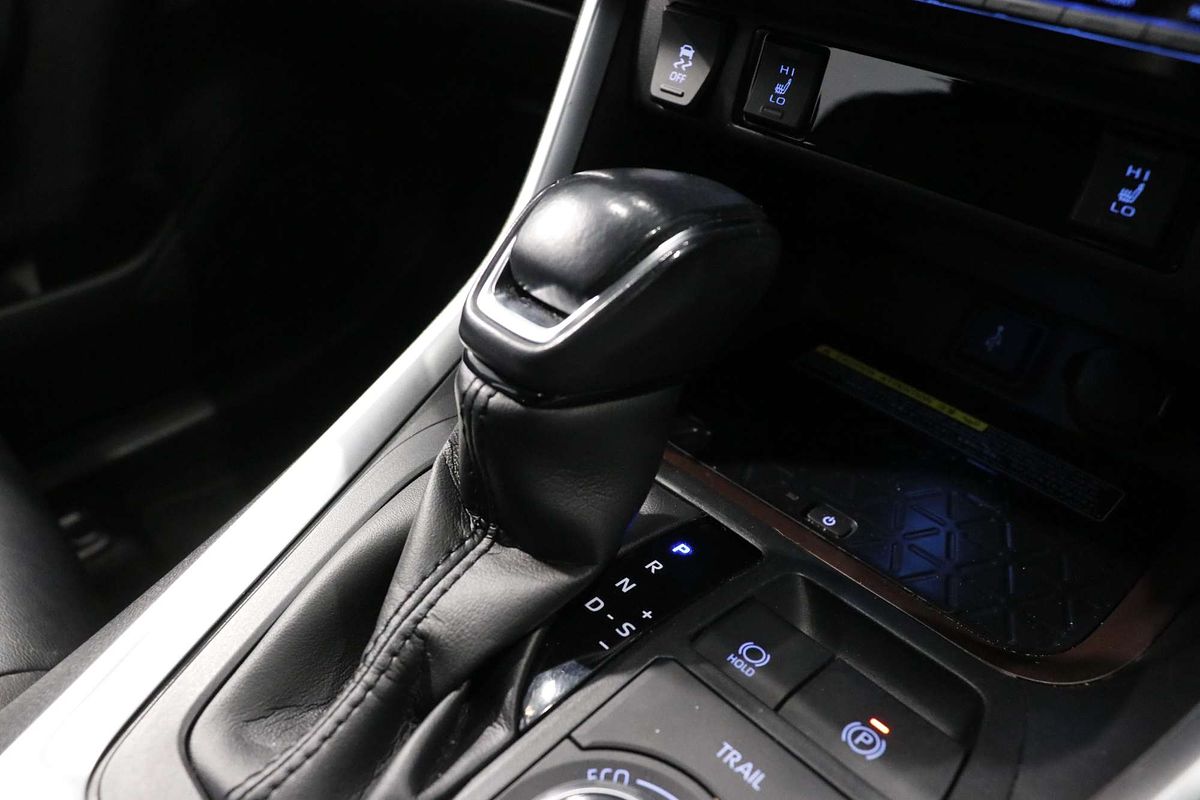 2019 Toyota RAV4 Cruiser AXAH54R