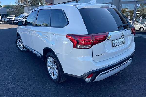 2021 Mitsubishi Outlander ES ZL
