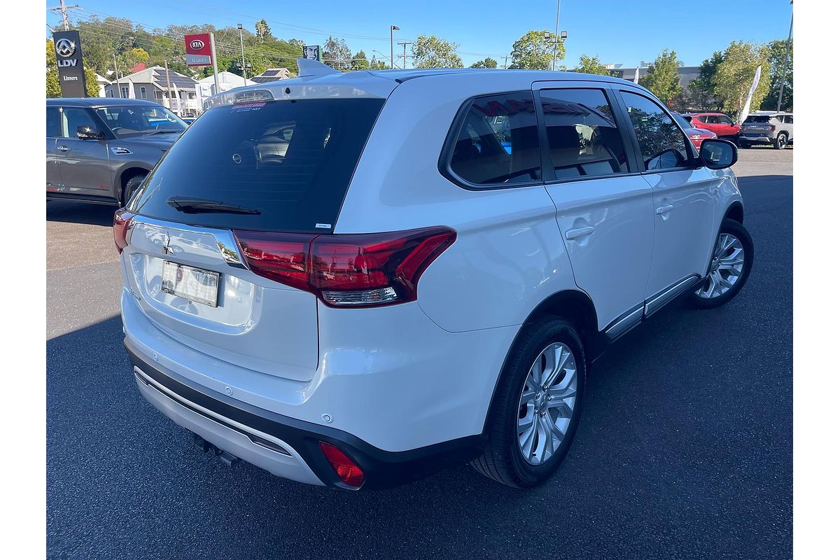 2021 Mitsubishi Outlander ES ZL
