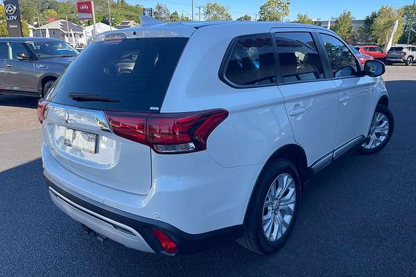 2021 Mitsubishi Outlander ES ZL