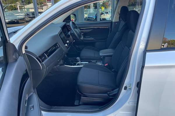 2021 Mitsubishi Outlander ES ZL