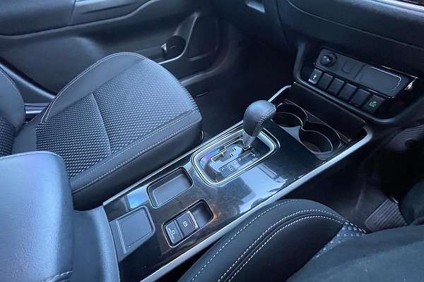 2021 Mitsubishi Outlander ES ZL