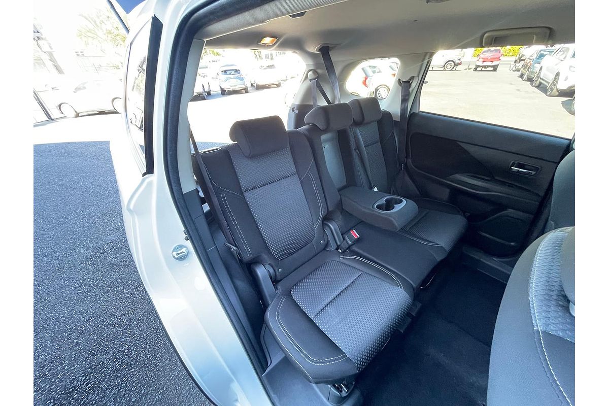 2021 Mitsubishi Outlander ES ZL