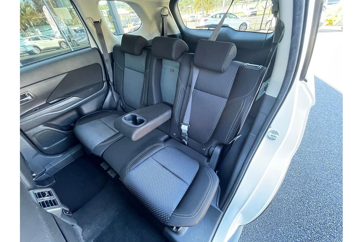 2021 Mitsubishi Outlander ES ZL