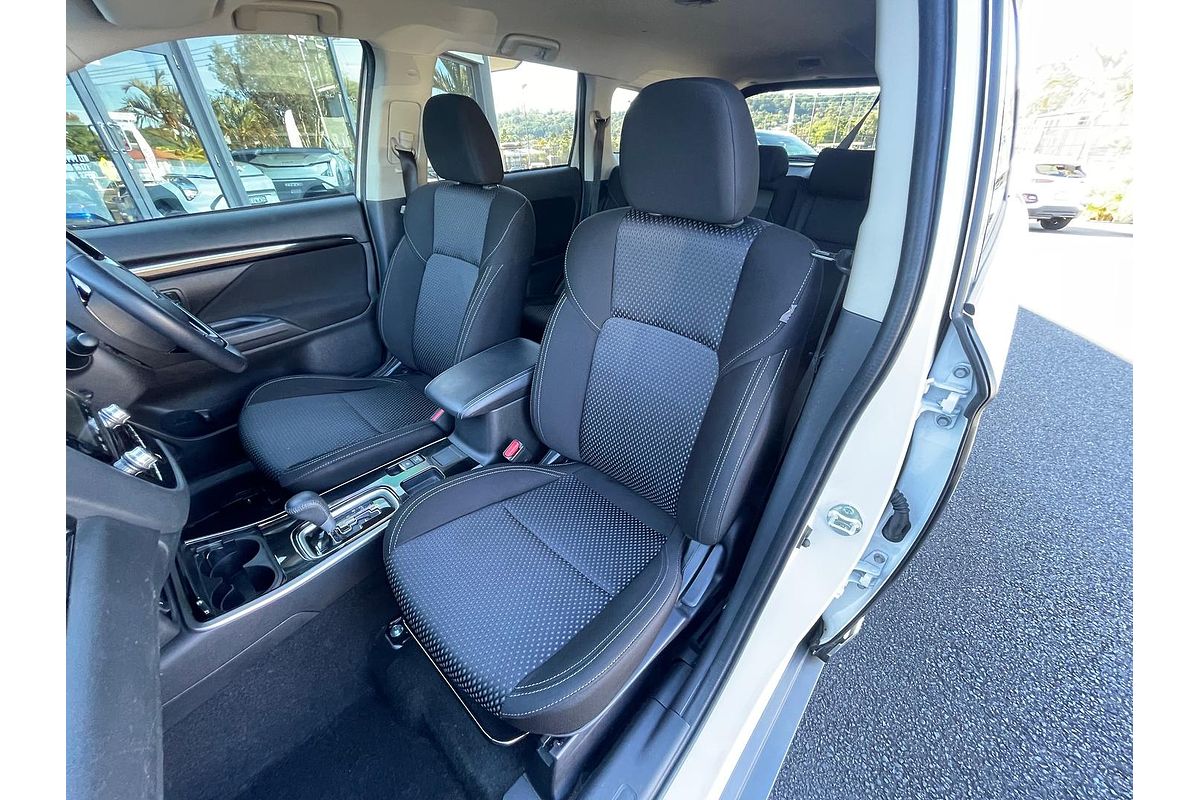 2021 Mitsubishi Outlander ES ZL