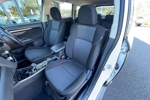 2021 Mitsubishi Outlander ES ZL