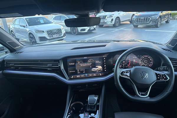 2020 Volkswagen Touareg 210TDI R-Line CR