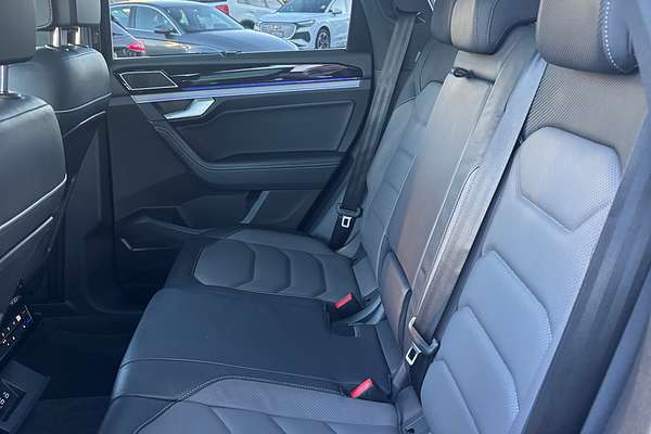2020 Volkswagen Touareg 210TDI R-Line CR