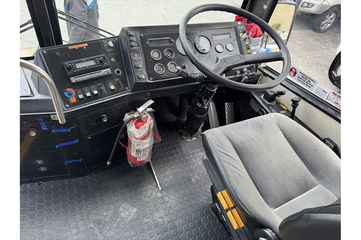 1991 DENNING Austral Starliner