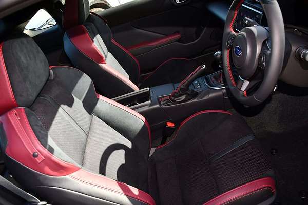 2025 Subaru BRZ tS ZD8