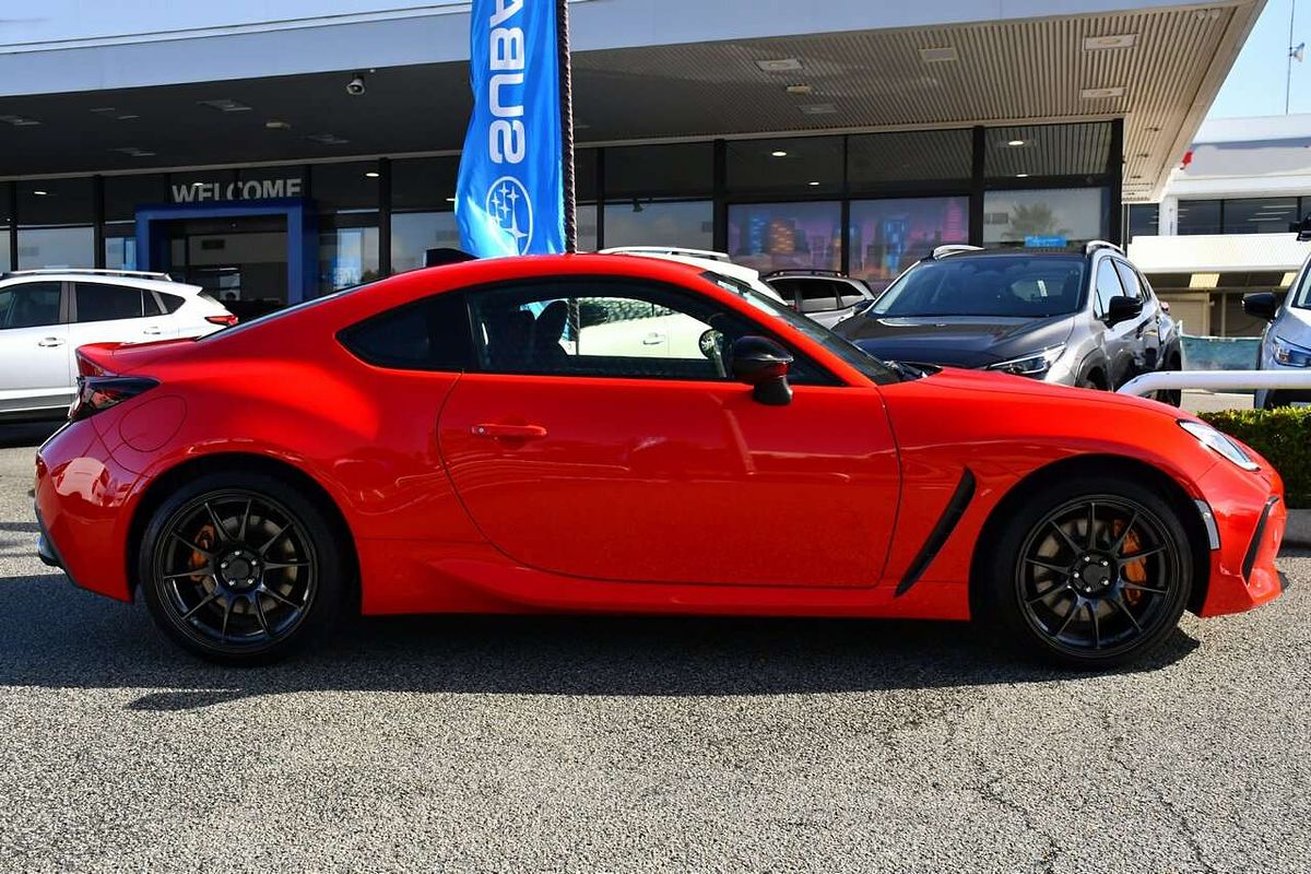 2025 Subaru BRZ tS ZD8