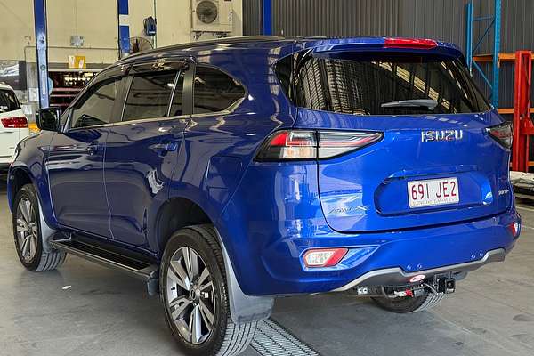 2023 Isuzu MU-X LS-T