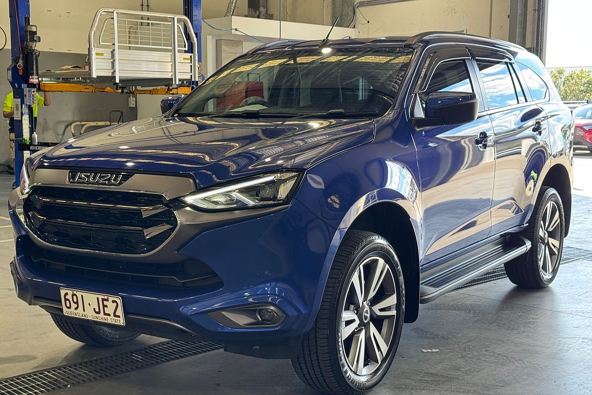 2023 Isuzu MU-X LS-T