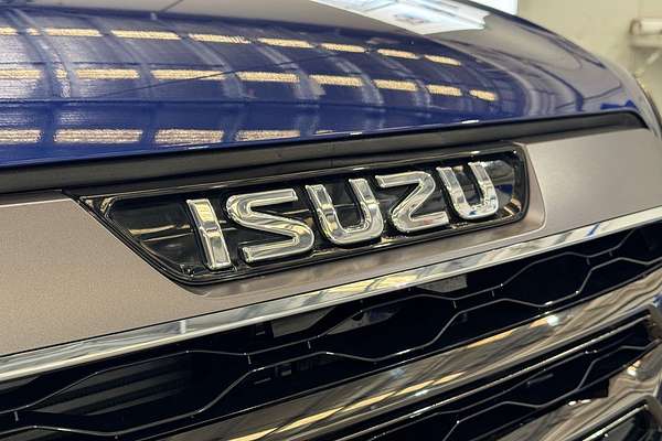 2023 Isuzu MU-X LS-T