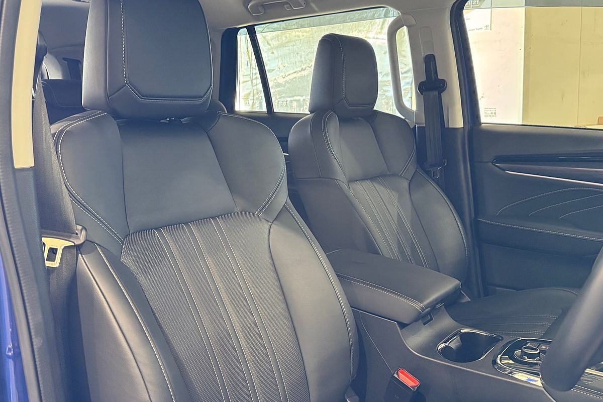 2023 Isuzu MU-X LS-T