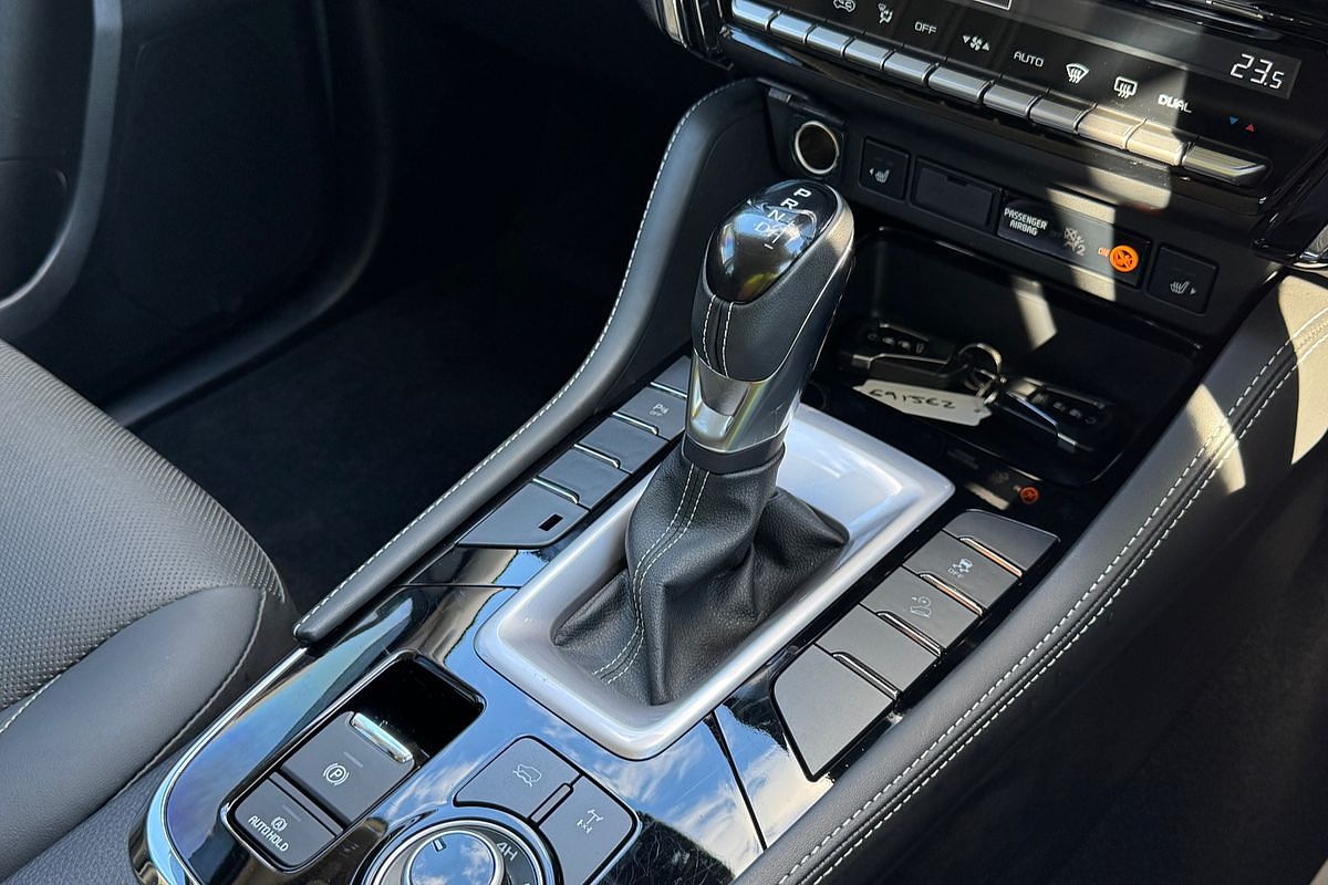 2023 Isuzu MU-X LS-T