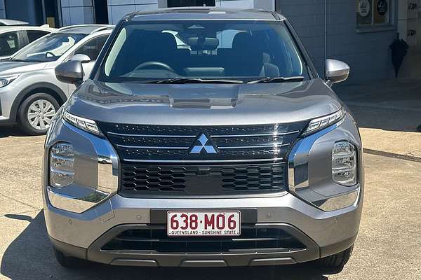 2022 Mitsubishi Outlander ES ZM