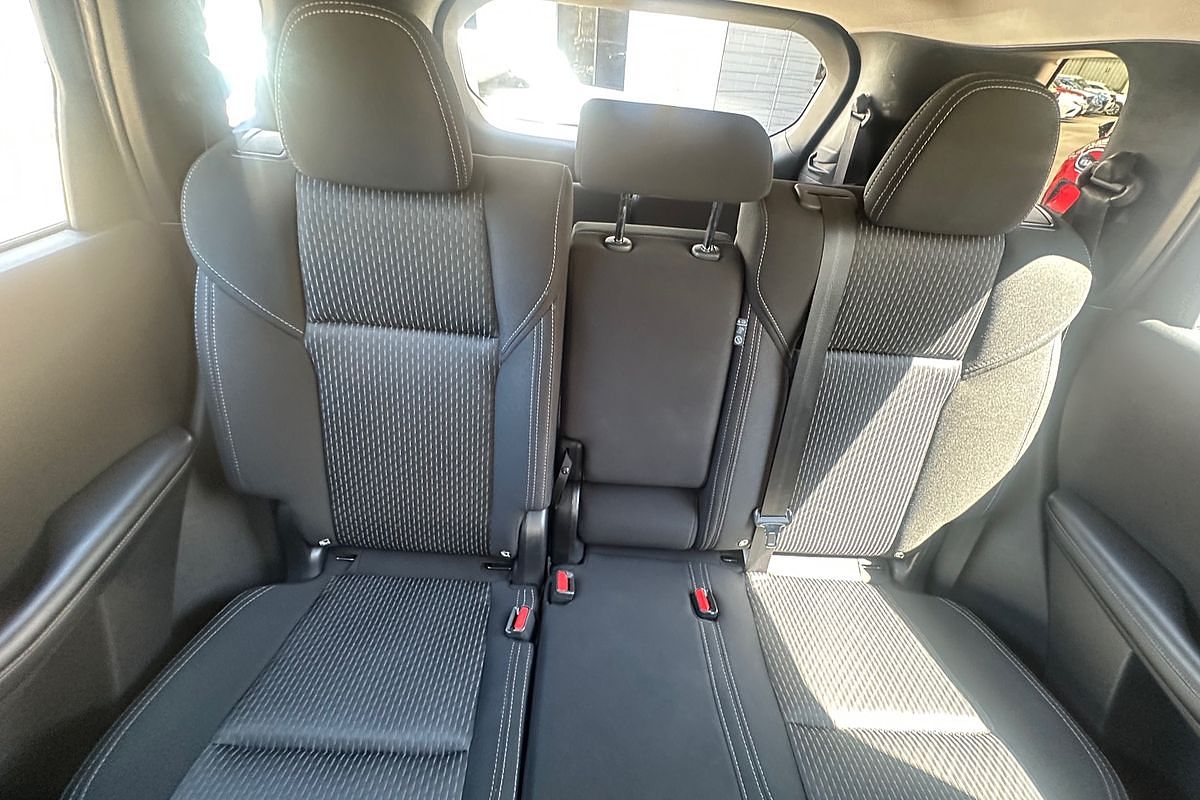 2022 Mitsubishi Outlander ES ZM
