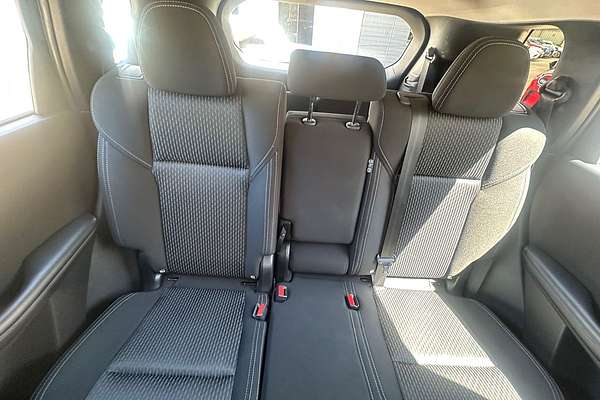 2022 Mitsubishi Outlander ES ZM